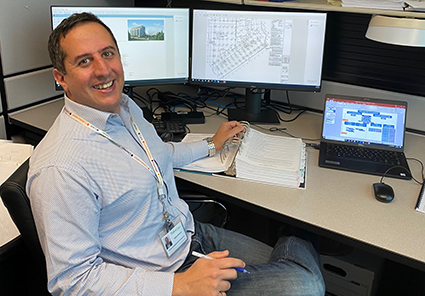 Building Engineer Abbas Akhavan 