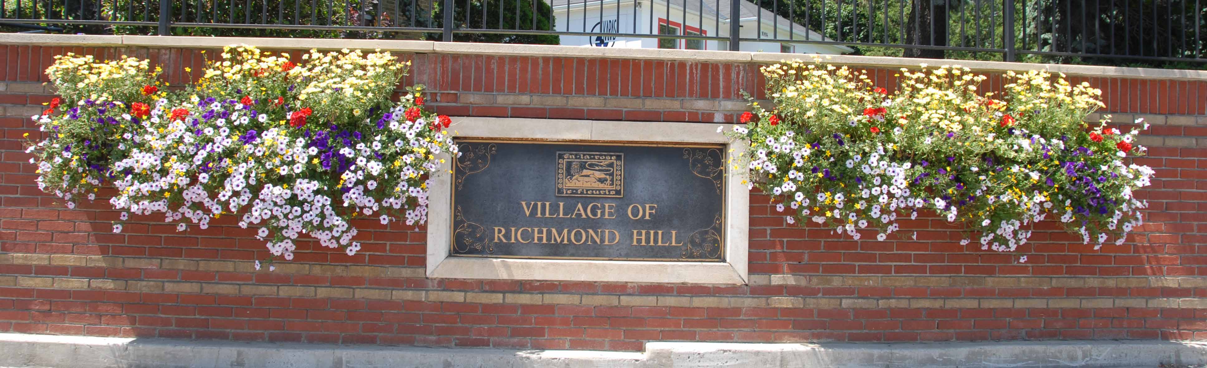 village of Richmond Hill sign on Yonge Street